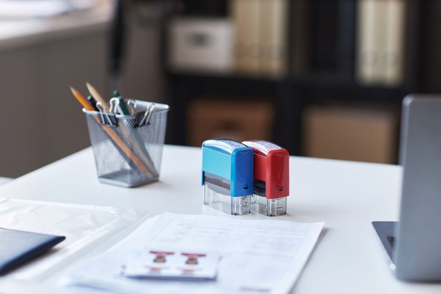 self-inking date stamp